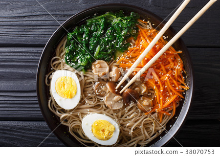 Buckwheat soup noodles with vegetables, shiitake 38070753