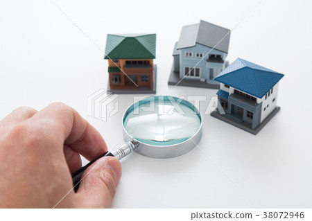 A house 38072946