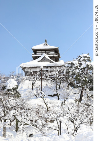 2018年降雪的丸岡城堡（福井縣坂井市丸岡町） 38074326