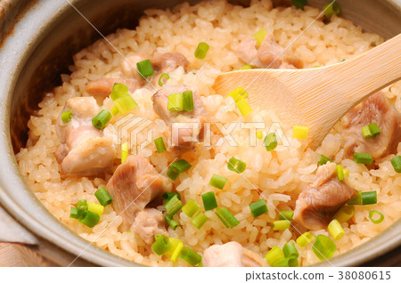 雞肉煮飯 38080615