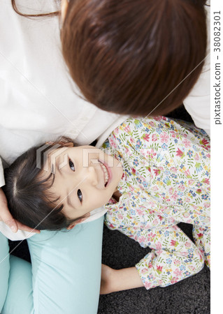 住房，生活，家庭，母親，女兒，韓國人 38082301