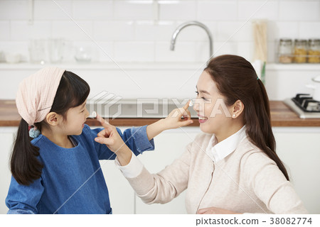 Cooking, Mother, Daughter, Korean 38082774