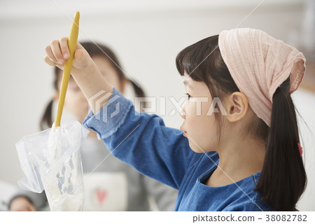 Cooking, Children, Korean 38082782