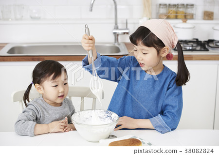 Cooking, Children, Korean Cooking, Children, Korean 38082824