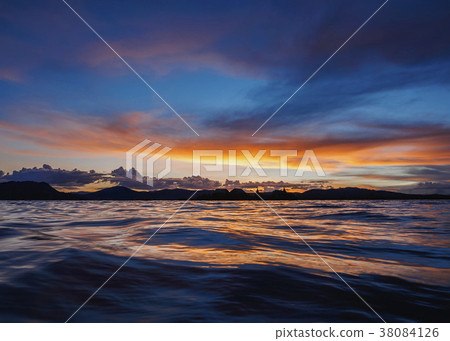Uros Islands on Lake Titicaca in Peru Uros Islands on Lake Titicaca in Peru 38084126