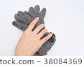 戴著手套的女人 38084369
