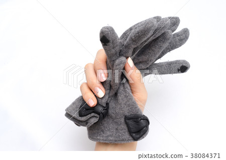 Woman with gloves 38084371