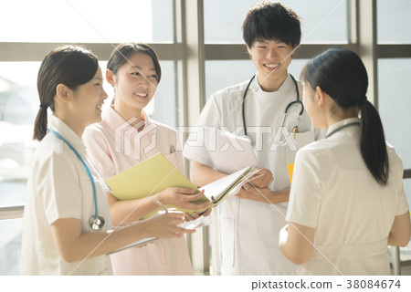 A nurse who consults A nurse who consults 38084674