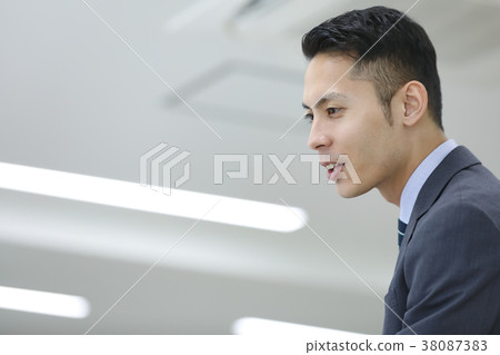 一名商人 一名商人 38087383