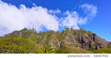 Kualoa山(全景) Kualoa山(全景) 38087492