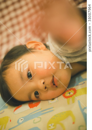 younger, person, baby boy 38087964