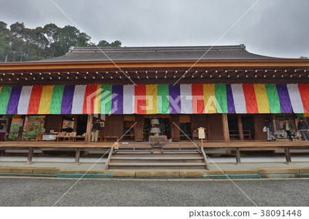 hall at Nison in Temple, Kyoto, Japan hall at Nison in Temple, Kyoto, Japan 38091448