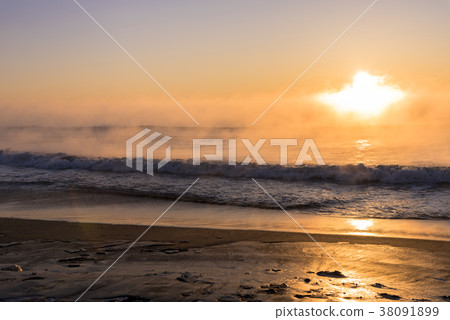 Otsu Coast morning in the Tokachigawa Estuary Otsu Coast morning in the Tokachigawa Estuary 38091899