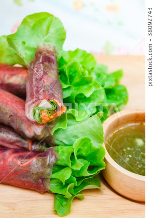 Salad roll for health, clean food. 38092743