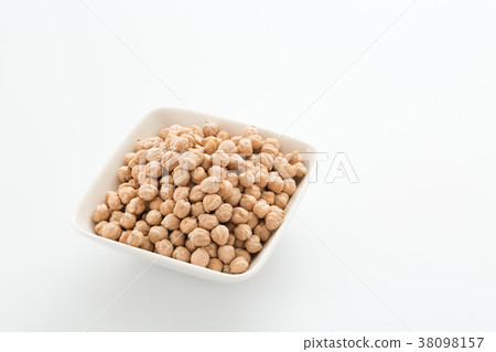 Chick pea Chick pea 38098157