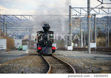運行蒸汽機車-10 運行蒸汽機車-10 38099095