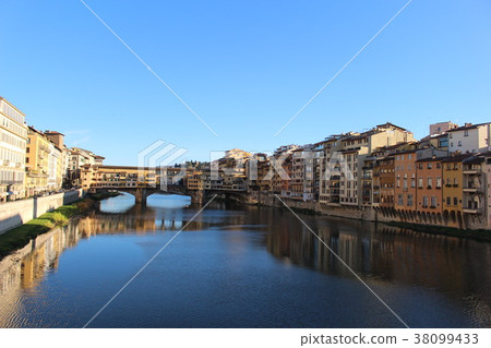 Ponte Vecchio風景在佛羅倫薩,意大利意大利佛羅倫薩Ponte Vecchio Ponte Vecchio風景在佛羅倫薩,意大利意大利佛羅倫薩Ponte Vecchio 38099433