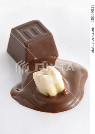 Caries Caries 38099832