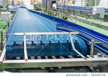 Empty conveyor belt of production line Empty conveyor belt of production line 38100150