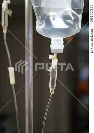 saline solution drip for patient 38101555