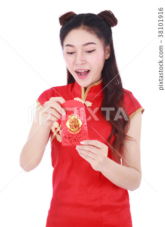 woman wear cheongsam and holding red envelope in concept of happ woman wear cheongsam and holding red envelope in concept of happ 38101916