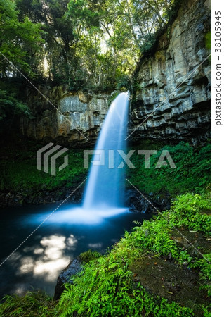 Great castle waterfall (Ibaraki waterfall) 38105945