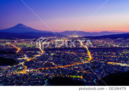 Shizuoka cityscape and Mt. Fuji before dawn 38106479