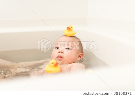 bathing bathing 38108371