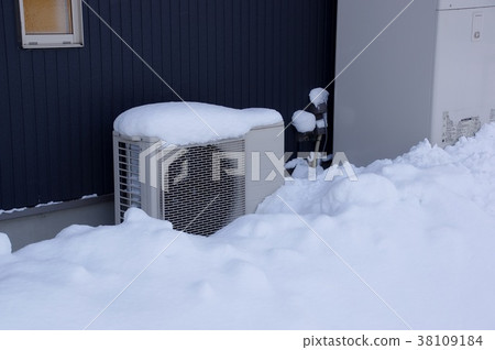 Snow and eco cute equipment Heat exchanger in snow 38109184