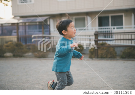 younger, baby boy, boy 38111598