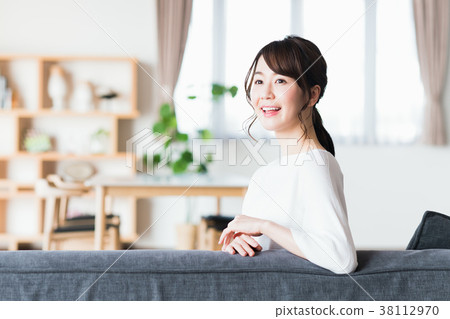 年輕的女士 38112970