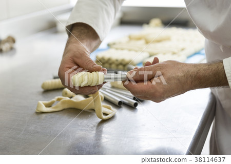 confectioner 38114637