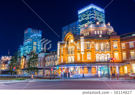 Tokyo Station Station night view 38114827