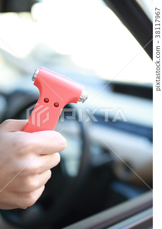 逃生（緊急失控錘危險緊急撤離緊急駕駛員司機身體零件無臉） 38117967