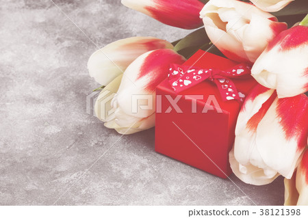 Bouquet of white pink tulips on a gray background Bouquet of white pink tulips on a gray background 38121398