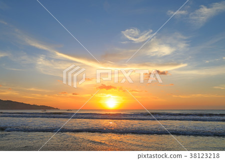 Balinese Sunset Balinese Sunset 38123218