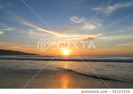 Balinese Sunset 38123220