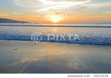 Balinese Sunset 38123226