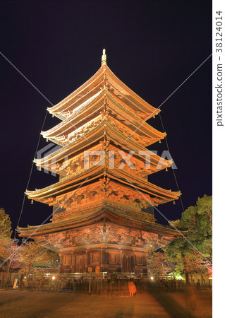 五層寶塔（To-ji Temple）晚上特別參觀 38124014