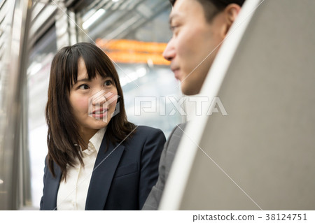 Trains Men and women Commuter shooting cooperation "Keio Electric Railway Co., Ltd." Trains Men and women Commuter shooting cooperation "Keio Electric Railway Co., Ltd." 38124751
