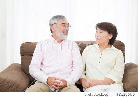 Old couple Senior Silver Generation Grandfather and Granny Old couple Senior Silver Generation Grandfather and Granny 38125599