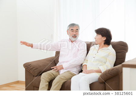 Old couple Senior Silver Generation Grandfather and Granny Old couple Senior Silver Generation Grandfather and Granny 38125601