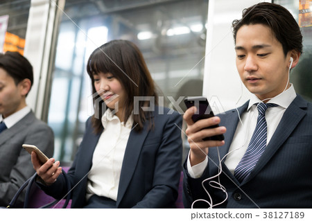 Train commuter music smartphone photography cooperation "Keio Electric Railway Co., Ltd." Train commuter music smartphone photography cooperation "Keio Electric Railway Co., Ltd." 38127189
