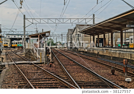 當地火車(HDR) 當地火車(HDR) 38127557