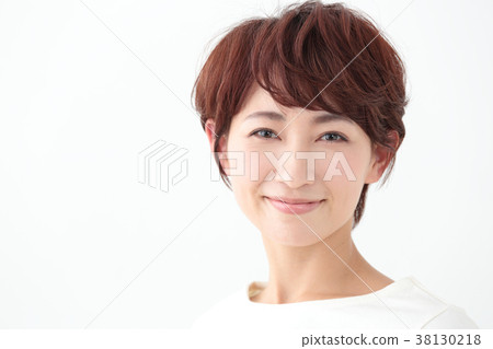 中年女性短髮 38130218