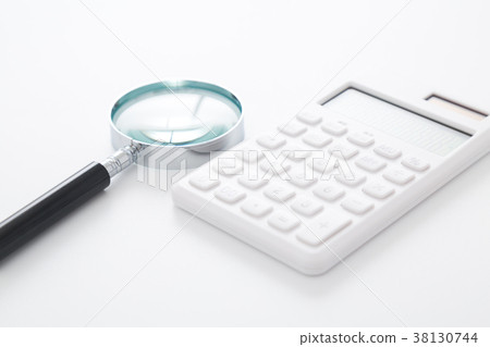 一個計算器 38130744