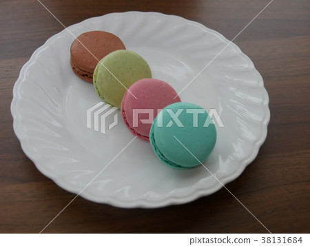 Colorful macaroons Colorful macaroons 38131684