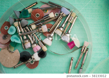 modern machine tools of various endodontic marking 38133012