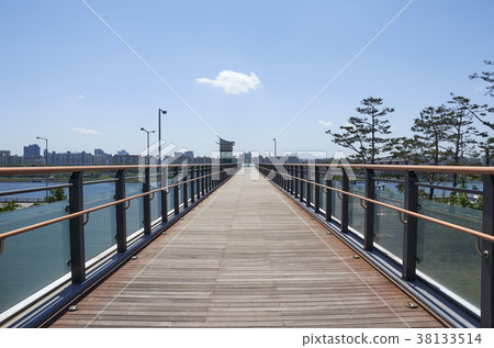 Observatory 38133514