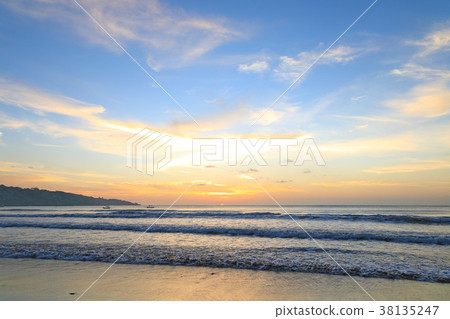 Balinese Sunset Balinese Sunset 38135247